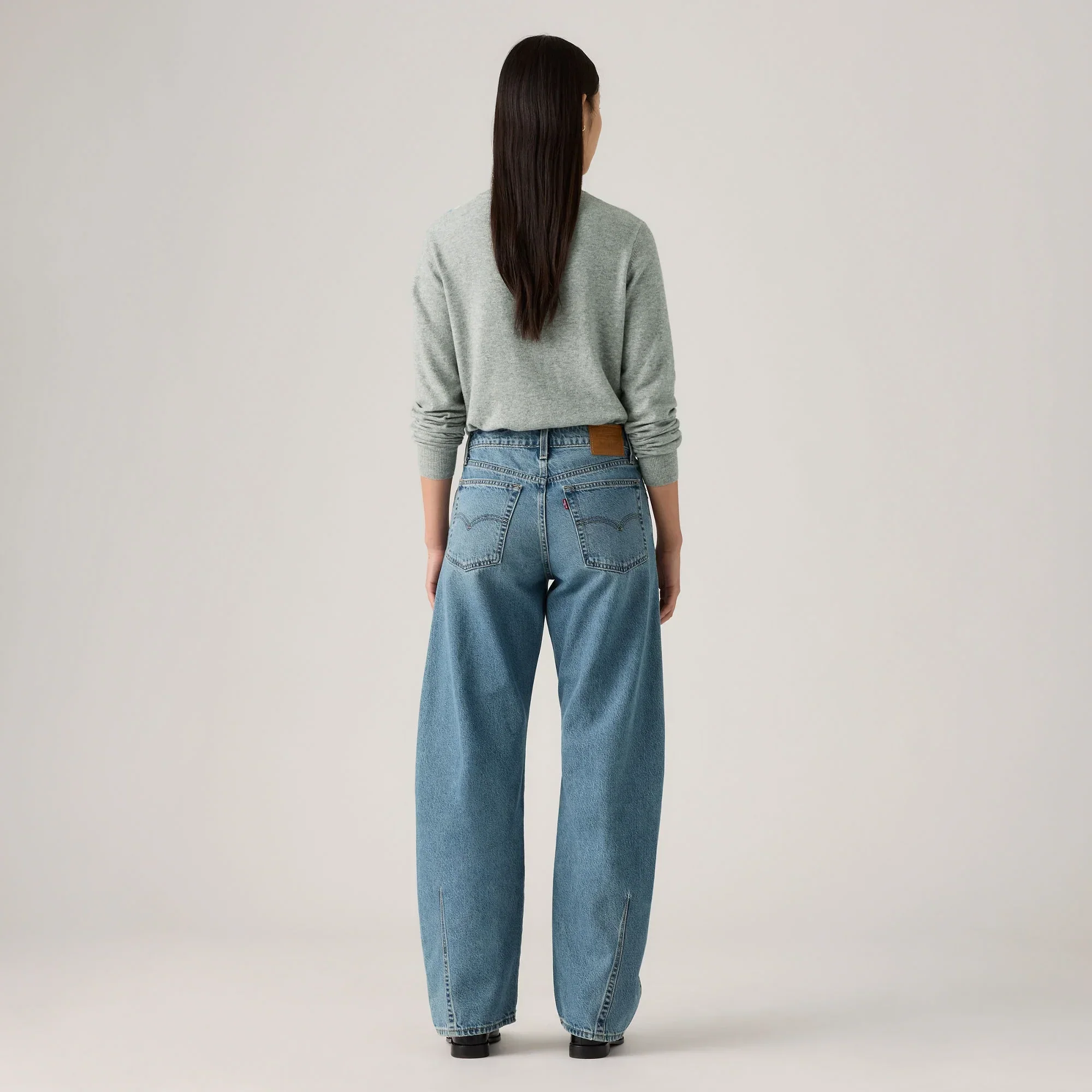 LEVI'S® WOMEN'S BAGGY DAD BARREL JEANS - MED INDIGO - WORN IN - Image 3