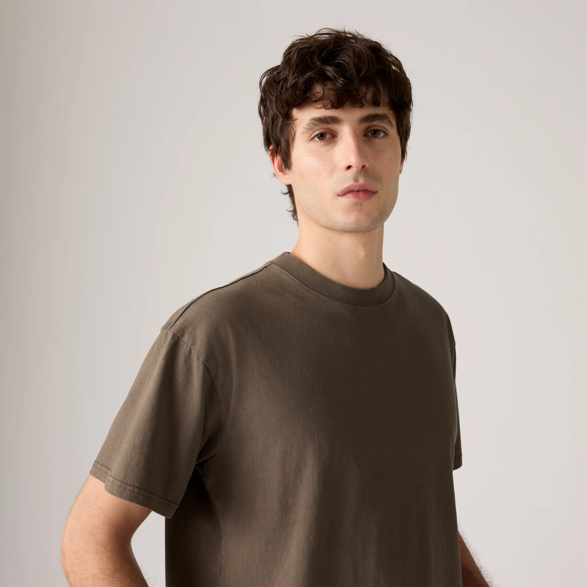 LEVI'S® MEN'S CROPPED SHORT-SLEEVE TEE - MULTI COLOUR - Image 4