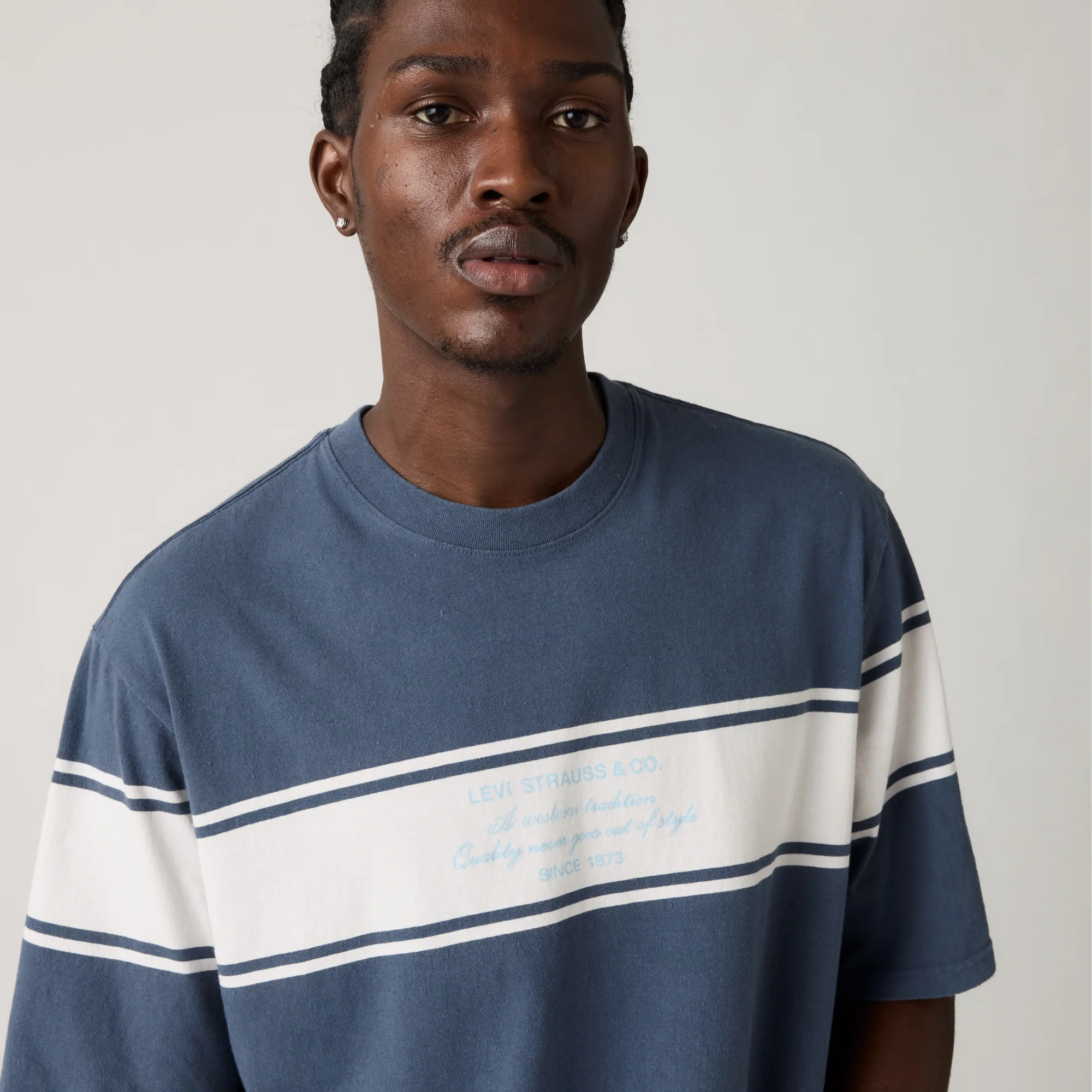 LEVI'S® MEN'S HALF-SLEEVE T-SHIRT - BLUE - Image 4