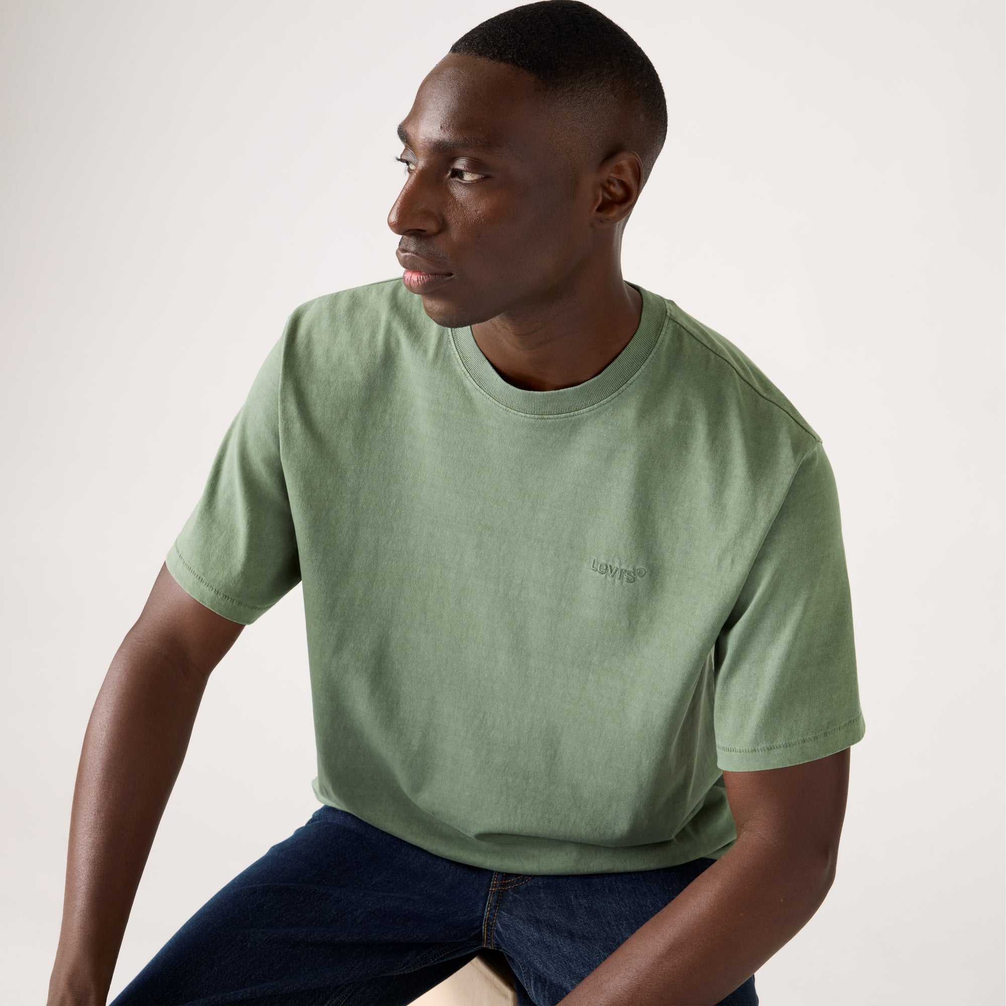 LEVI'S® MEN'S RED TAB VINTAGE T-SHIRT - GREEN - Image 3