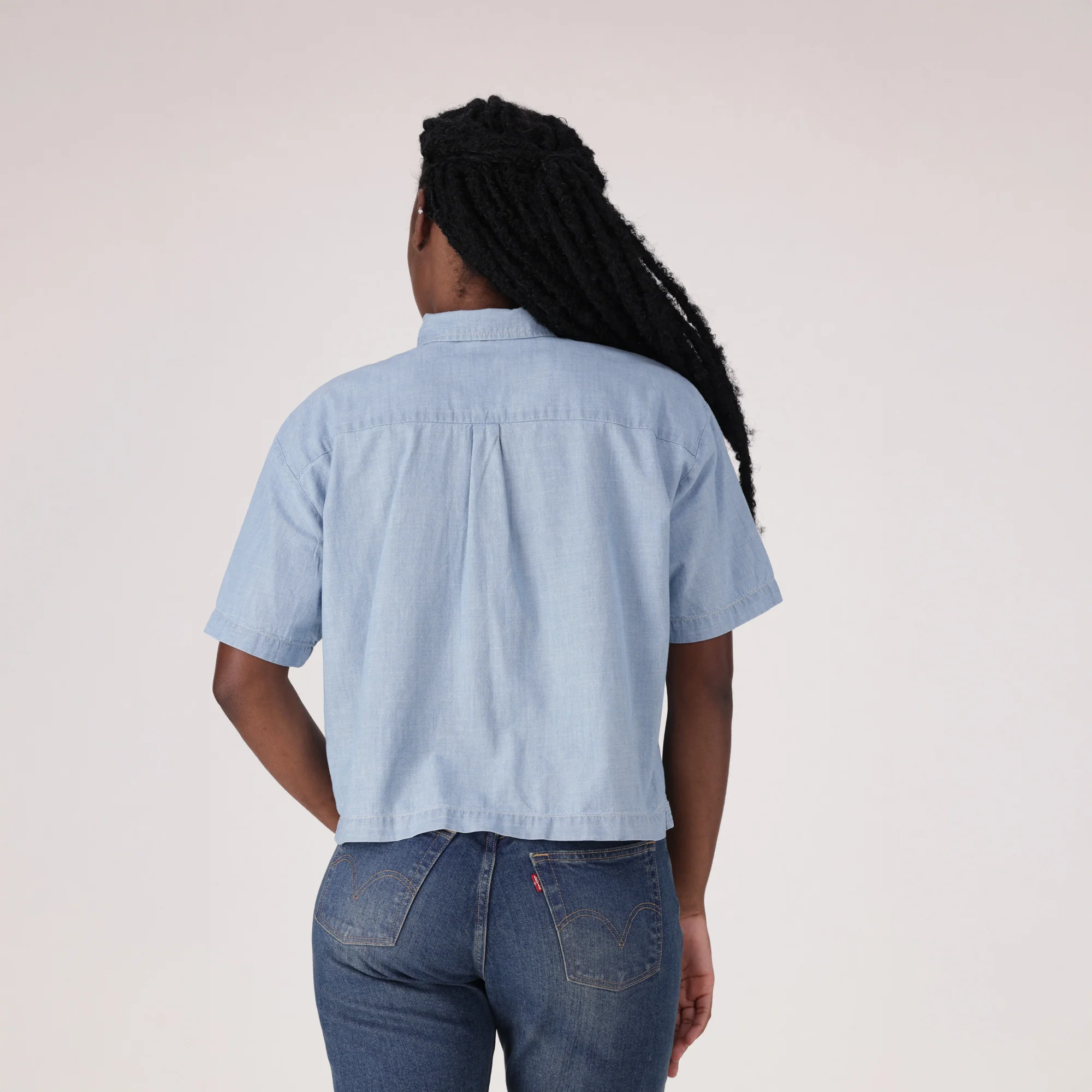 LEVI'S® WOMEN'S HARLIE SHORT-SLEEVE CROPPED SHIRT - MULTI COLOUR - Image 3