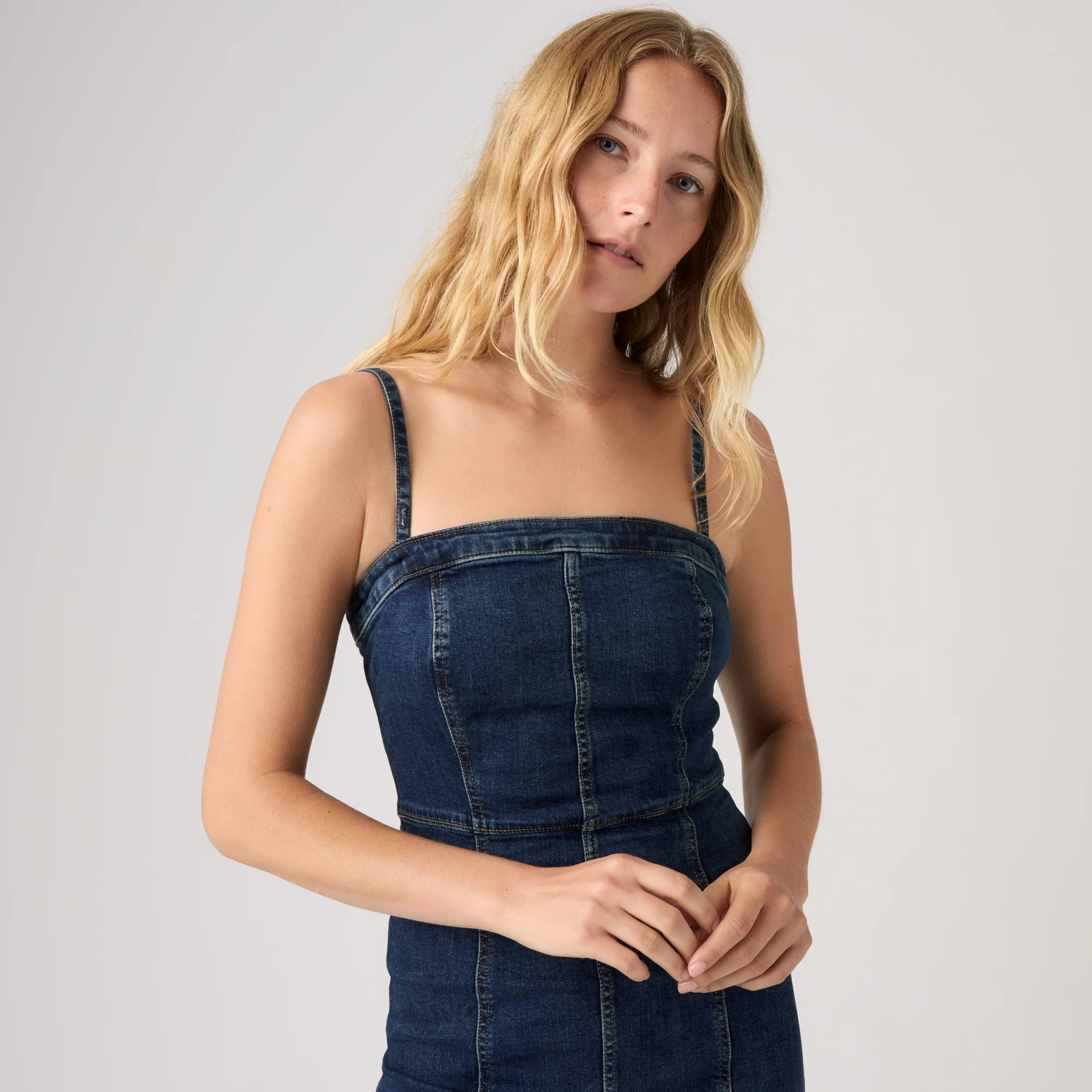 LEVI'S® WOMEN'S SEAMED BUSTIER DRESS - MED INDIGO - WORN IN - Image 4